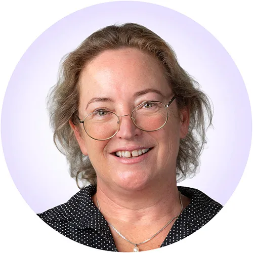 Mrs Kelly Roberts